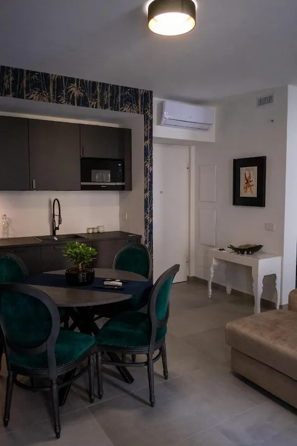 Unica Suites Milano Apartment